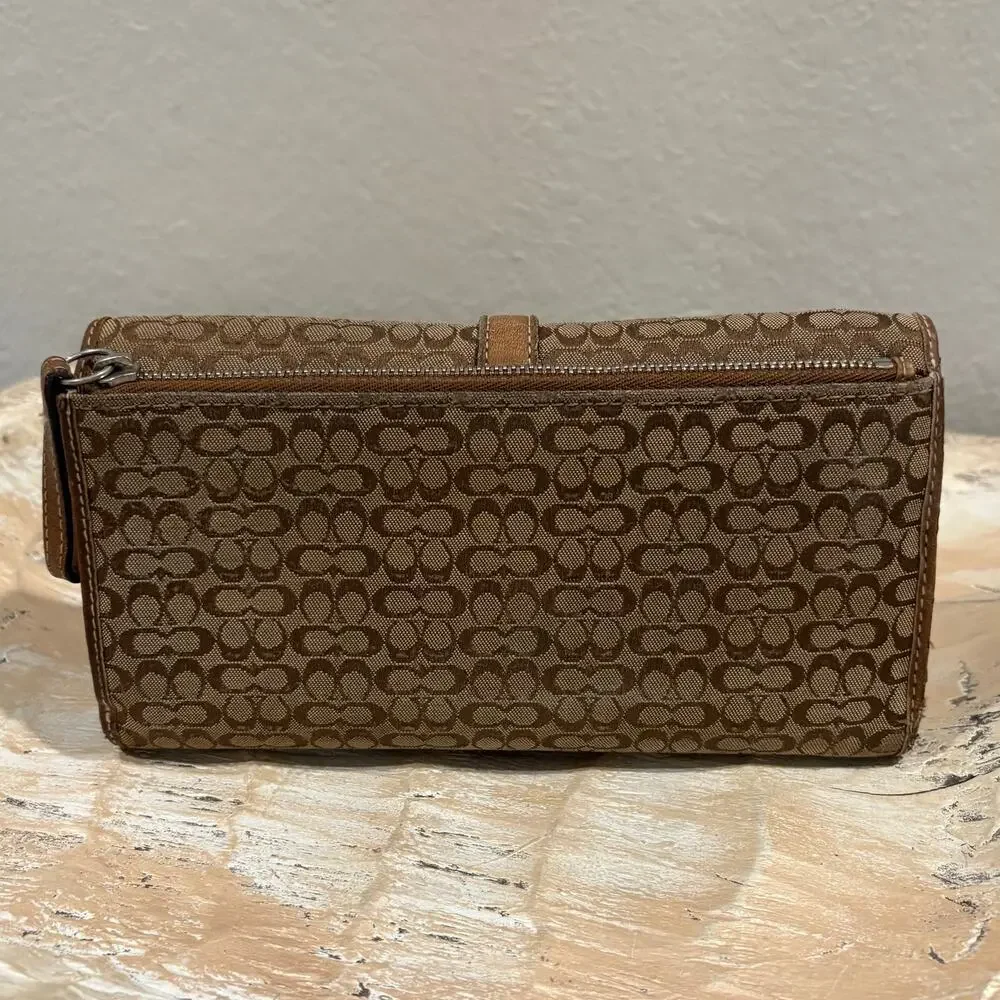 VTG COACH Signature Canvas Khaki Buckle Snap Button Back Zipper Pocket Tri-Fold